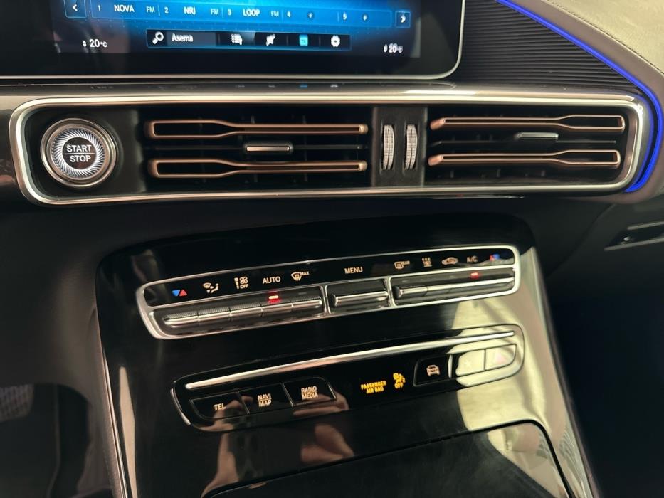 MERCEDES-BENZ EQC 2020