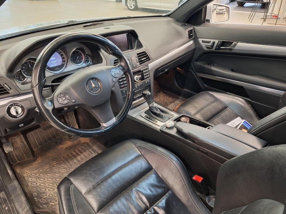 MERCEDES-BENZ E 2010
