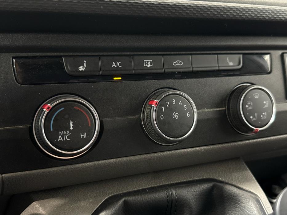 VOLKSWAGEN Transporter 2021