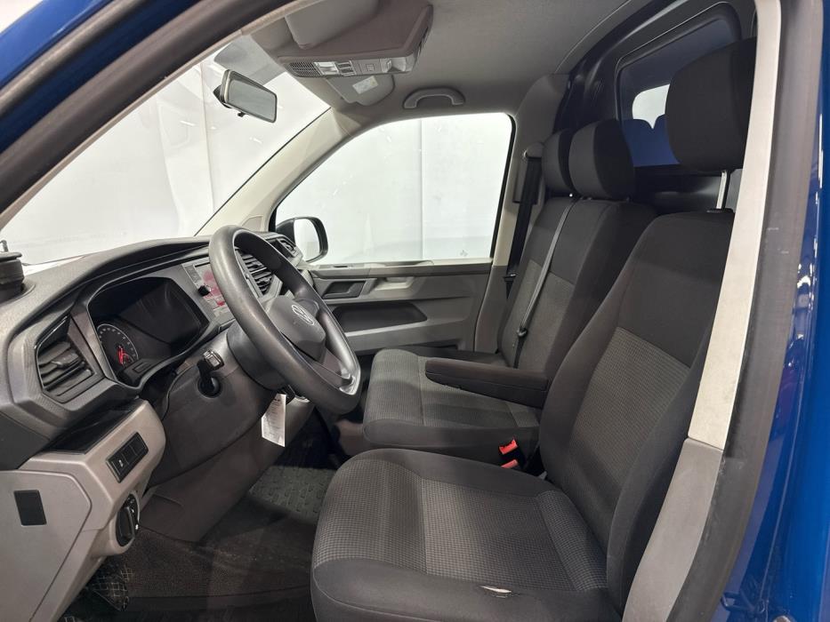 VOLKSWAGEN Transporter 2021