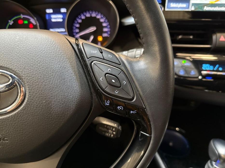 TOYOTA C-HR 2021