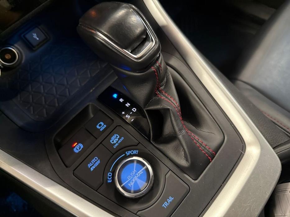 TOYOTA RAV4 Plug-in 2020
