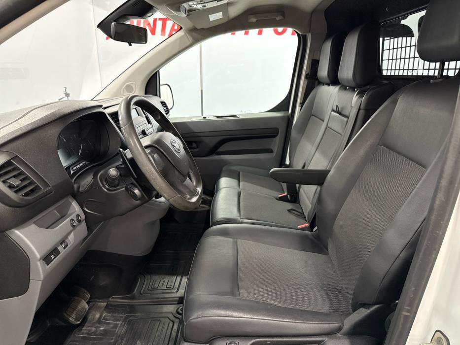 TOYOTA Proace 2021
