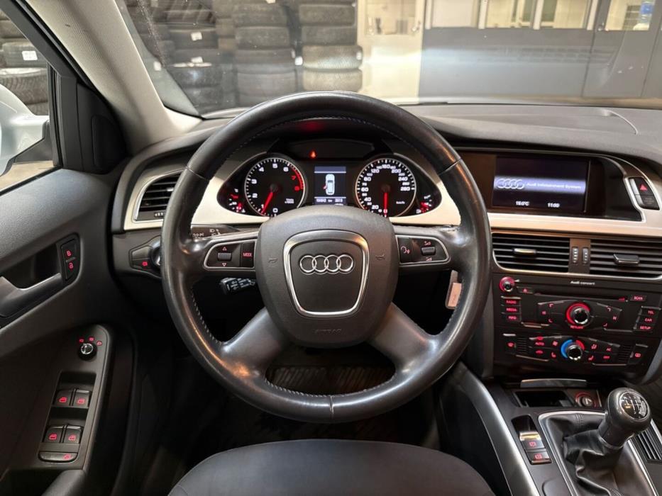 AUDI A4 2012