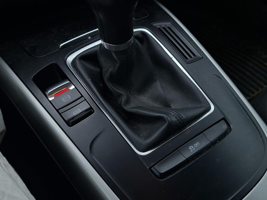 AUDI A4 2012