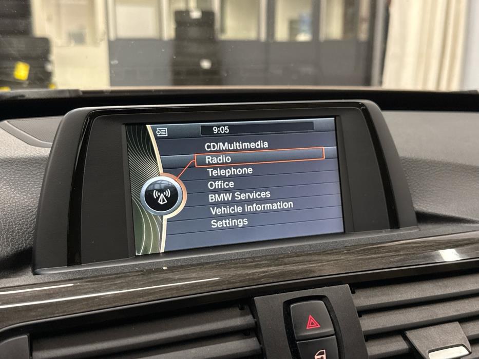 BMW 320 Gran Turismo 2013