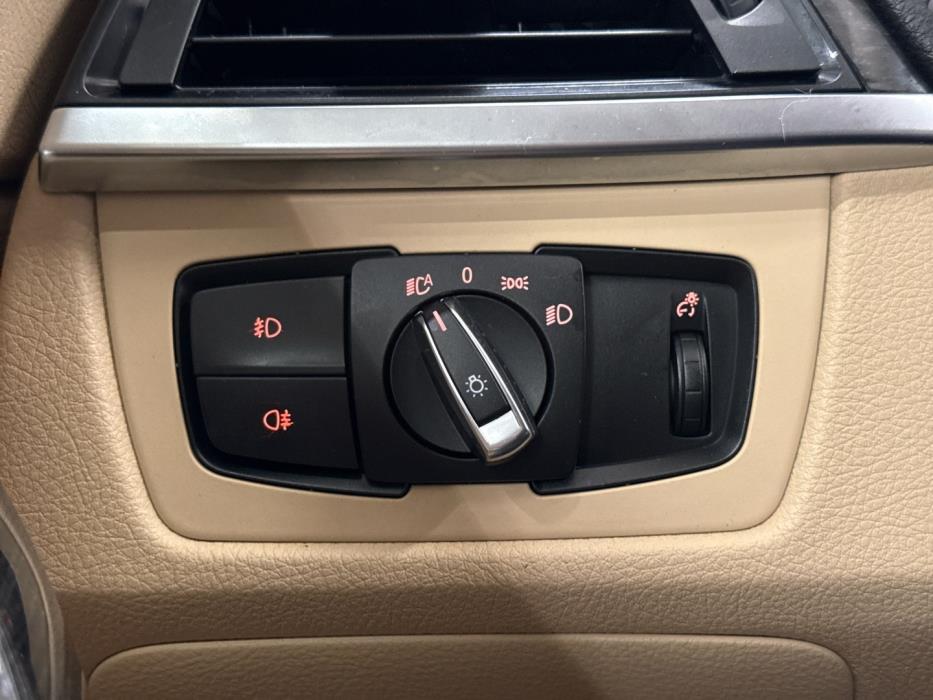 BMW 320 Gran Turismo 2013