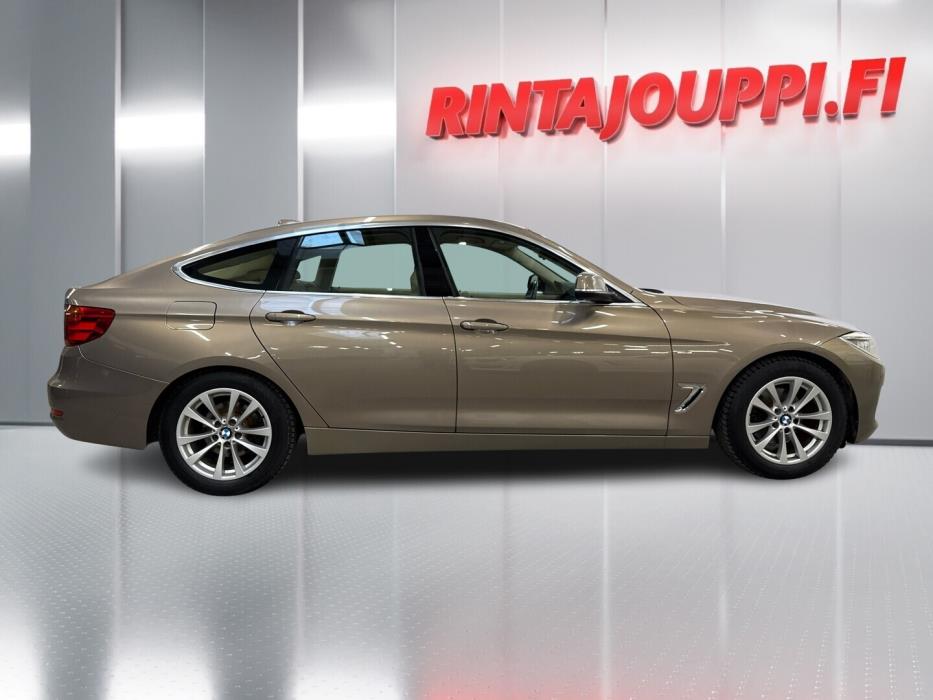 BMW 320 Gran Turismo 2013