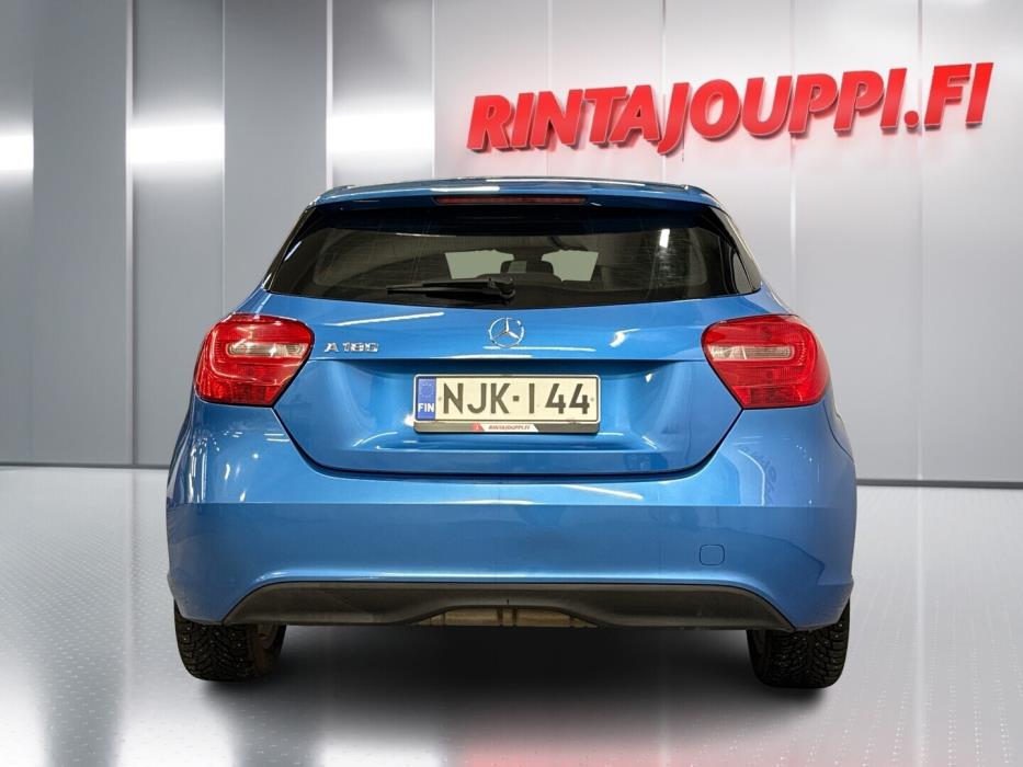 MERCEDES-BENZ A 2013
