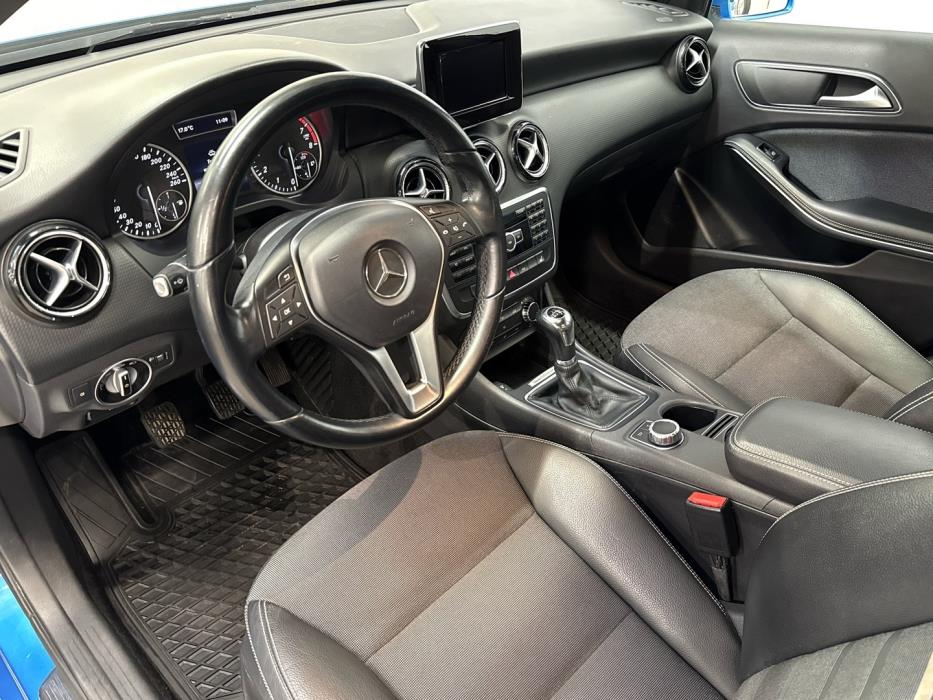 MERCEDES-BENZ A 2013