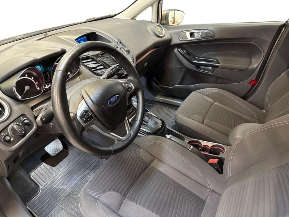 FORD Fiesta 2015