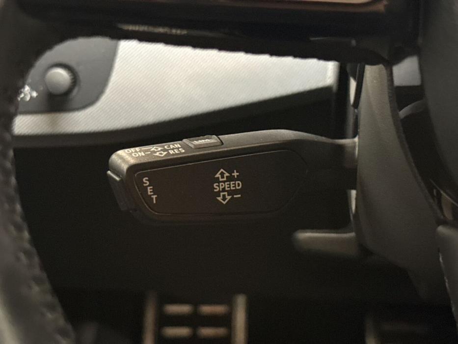 AUDI A4 2016