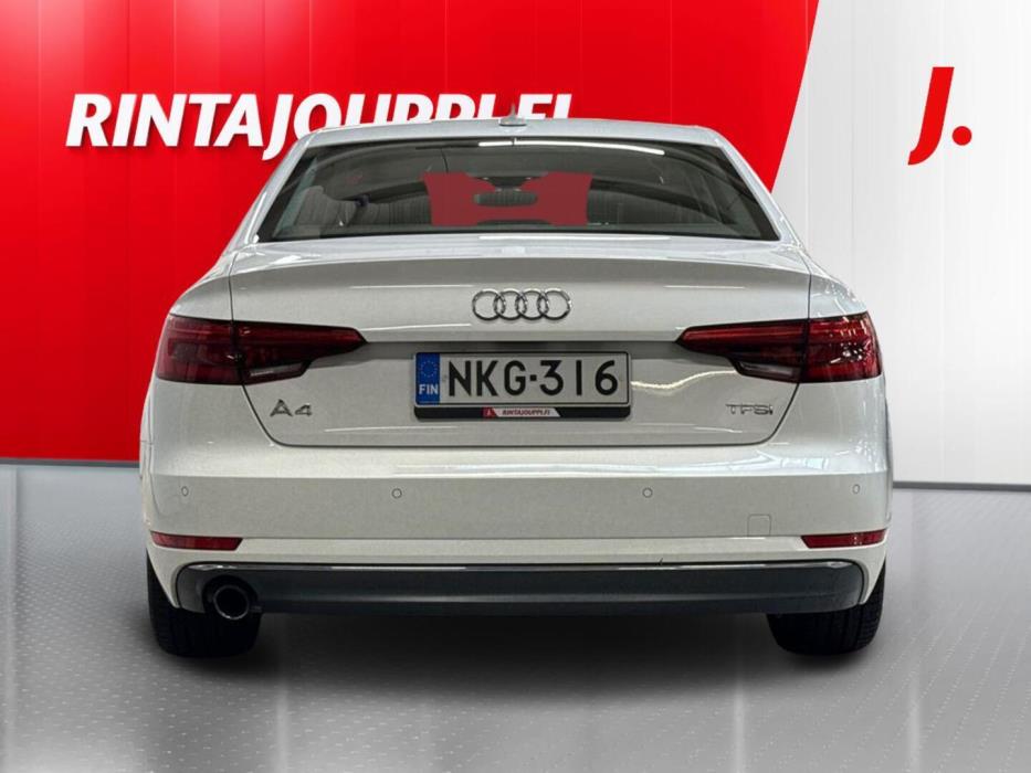 AUDI A4 2016