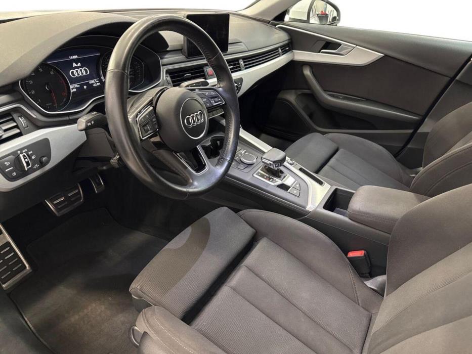 AUDI A4 2016