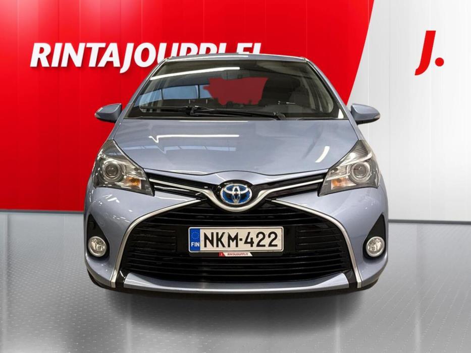TOYOTA Yaris 2016