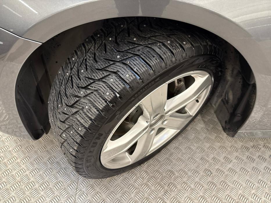 MERCEDES-BENZ E 2017