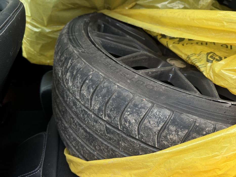 MERCEDES-BENZ E 2016