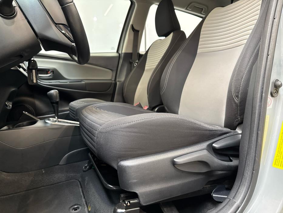 TOYOTA Yaris 2018