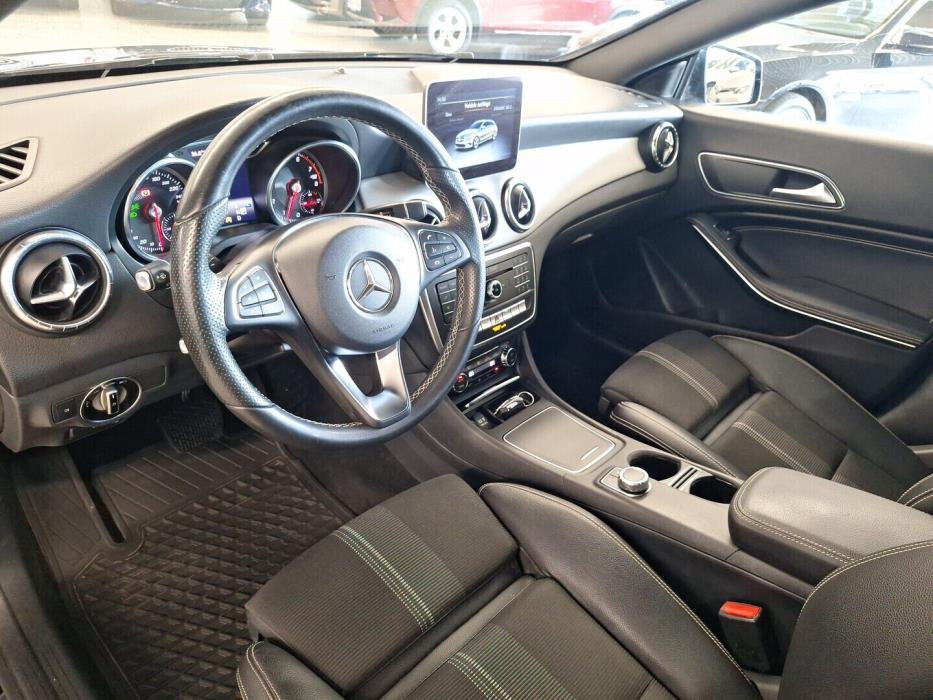 MERCEDES-BENZ CLA 2018