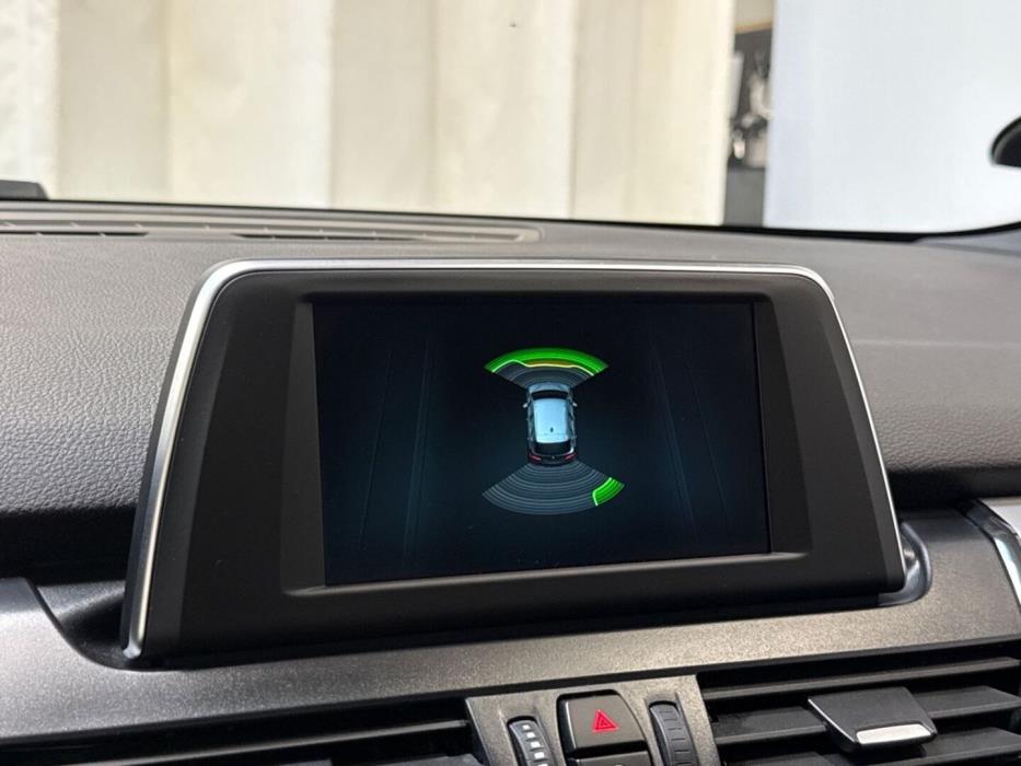 BMW 225 2019
