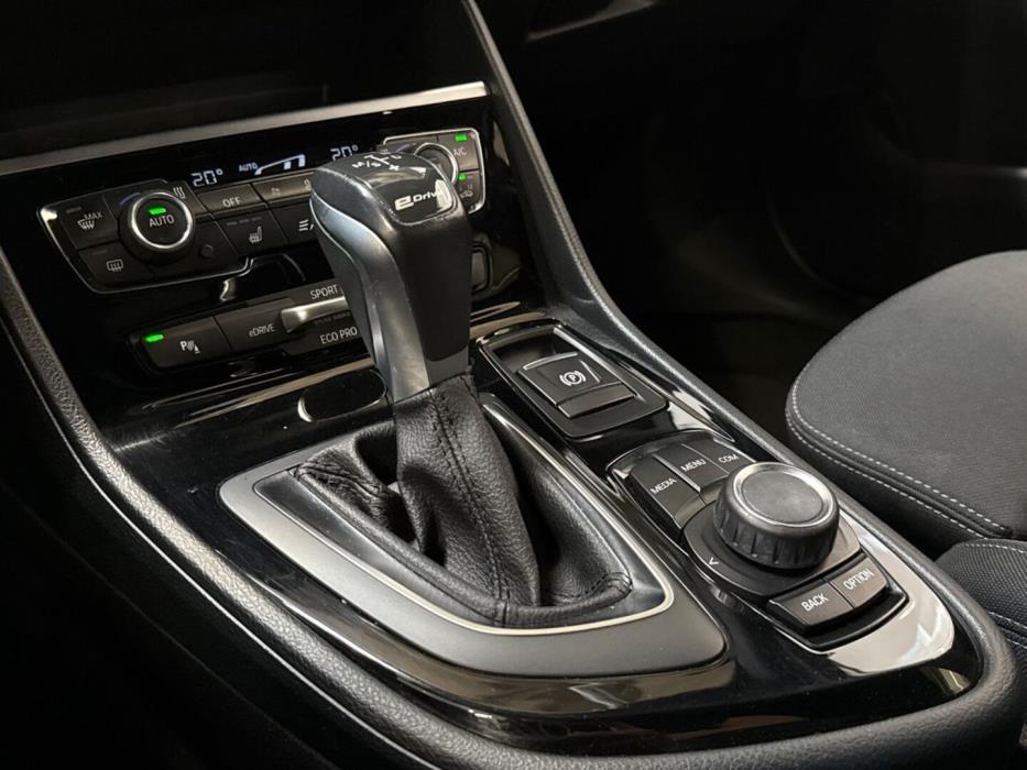 BMW 225 2019