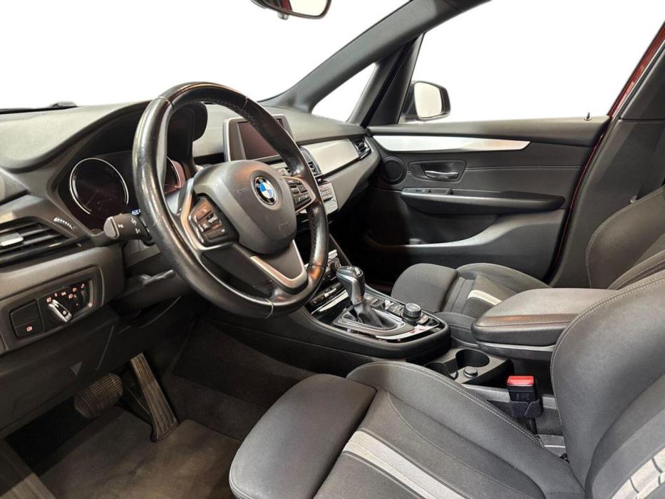 BMW 225 2019