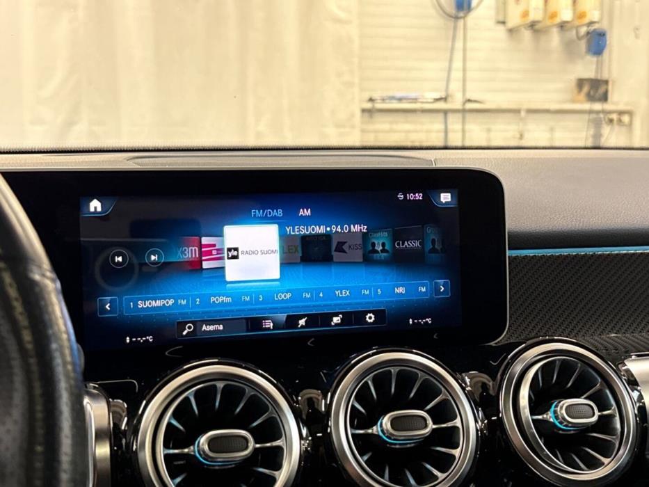 MERCEDES-BENZ GLB 2020