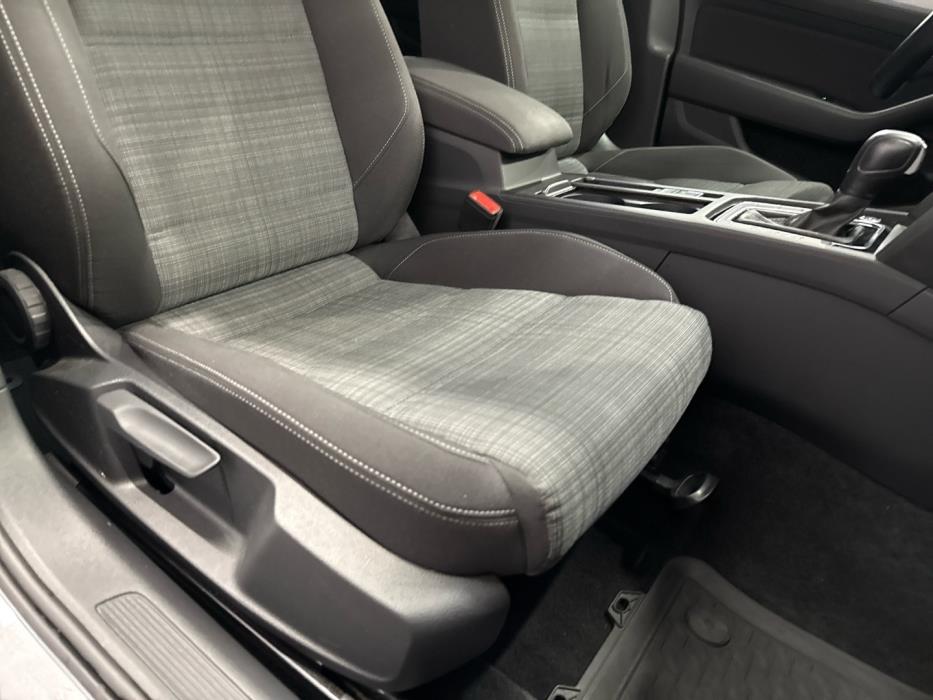 VOLKSWAGEN Passat 2019