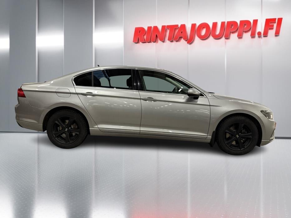 VOLKSWAGEN Passat 2019