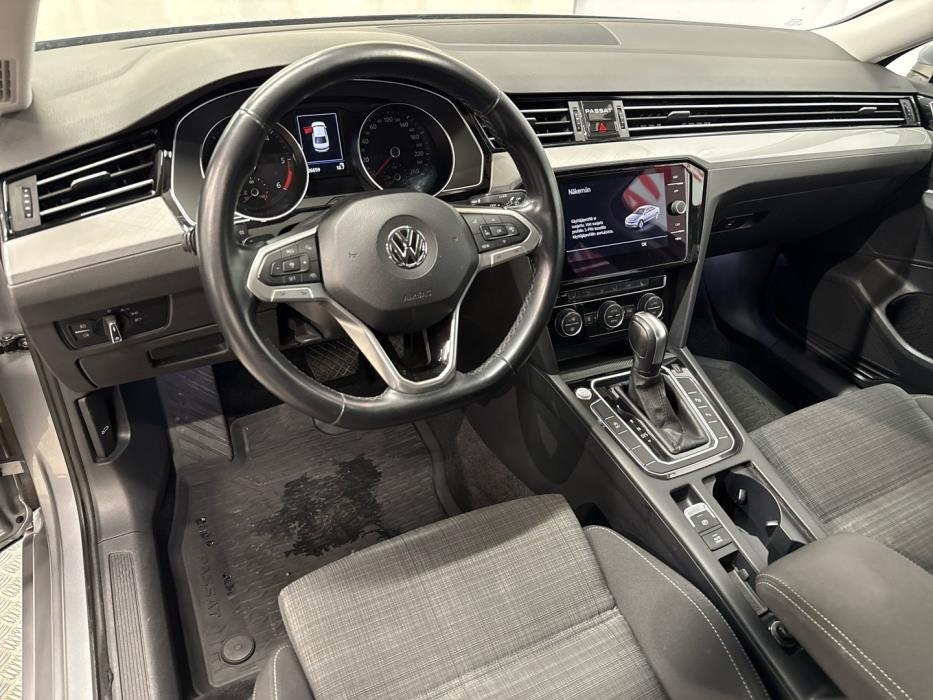 VOLKSWAGEN Passat 2019