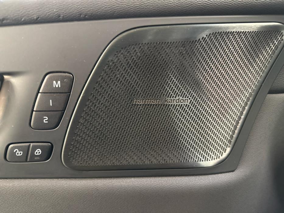 VOLVO XC60 2020