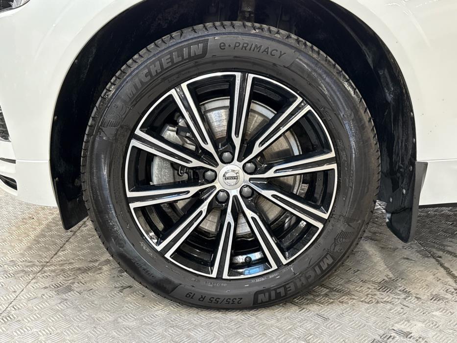 VOLVO XC60 2020