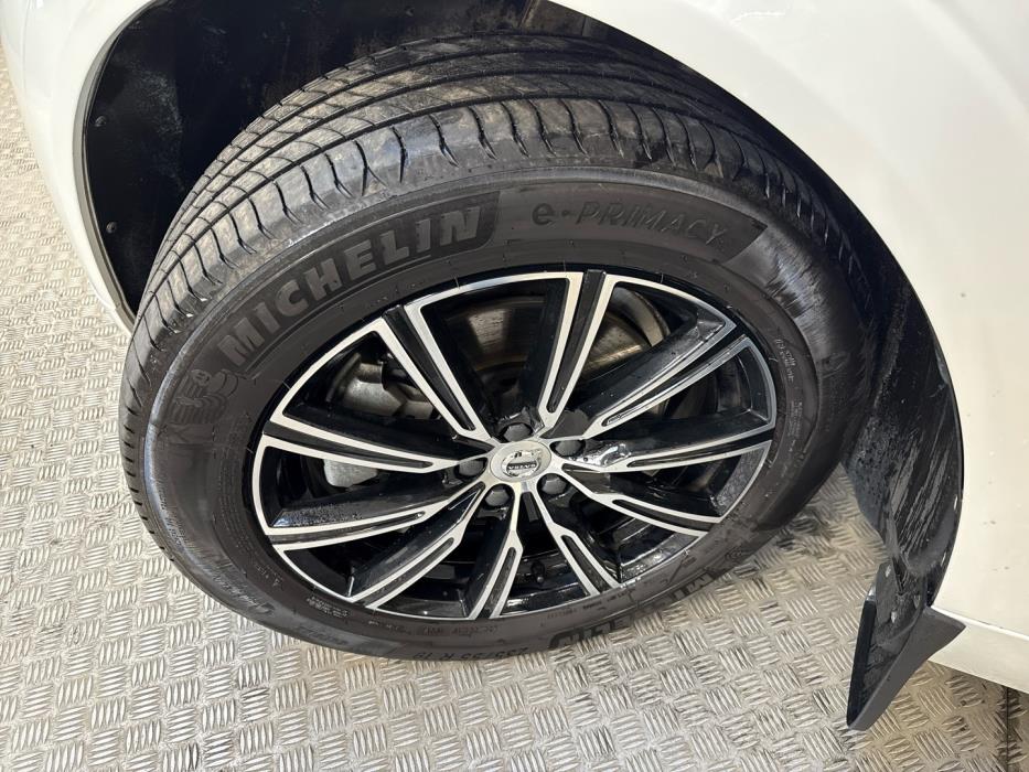 VOLVO XC60 2020