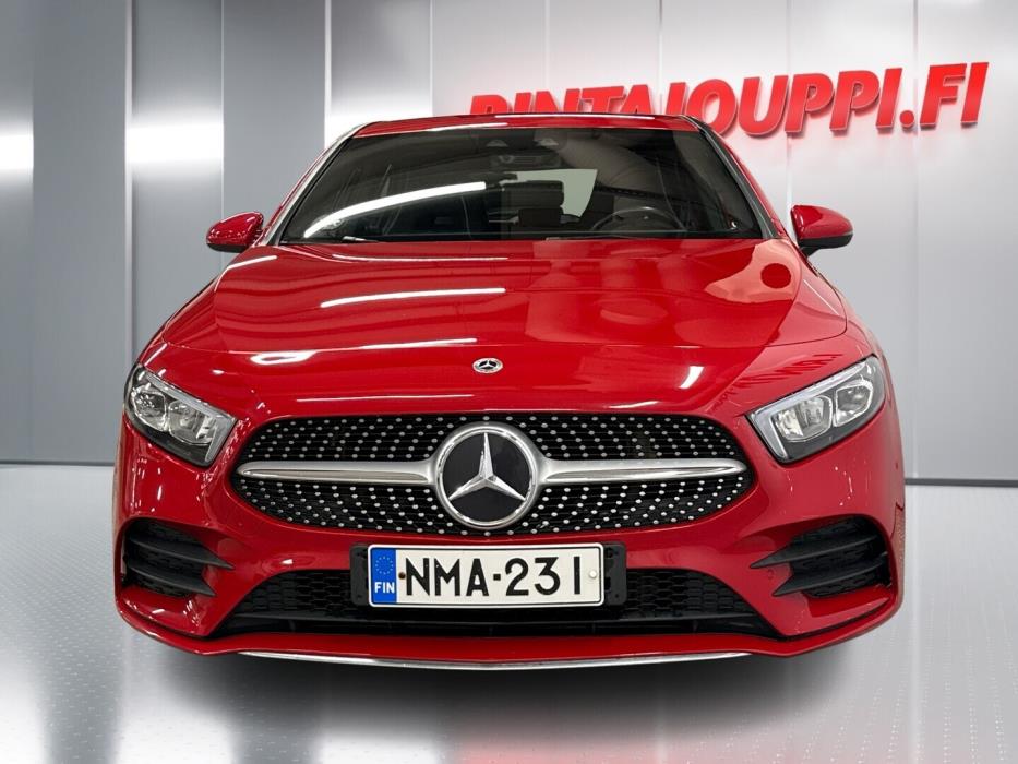 MERCEDES-BENZ A 2019