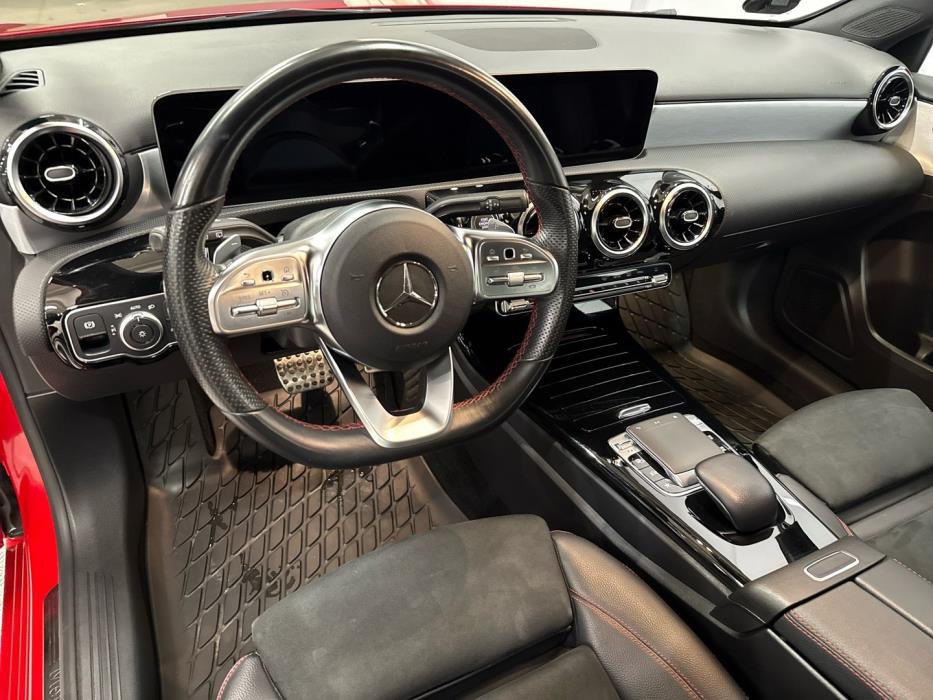 MERCEDES-BENZ A 2019