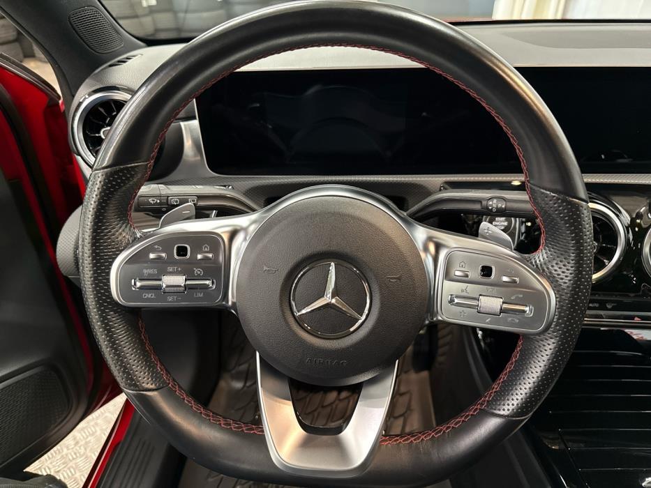 MERCEDES-BENZ A 2019