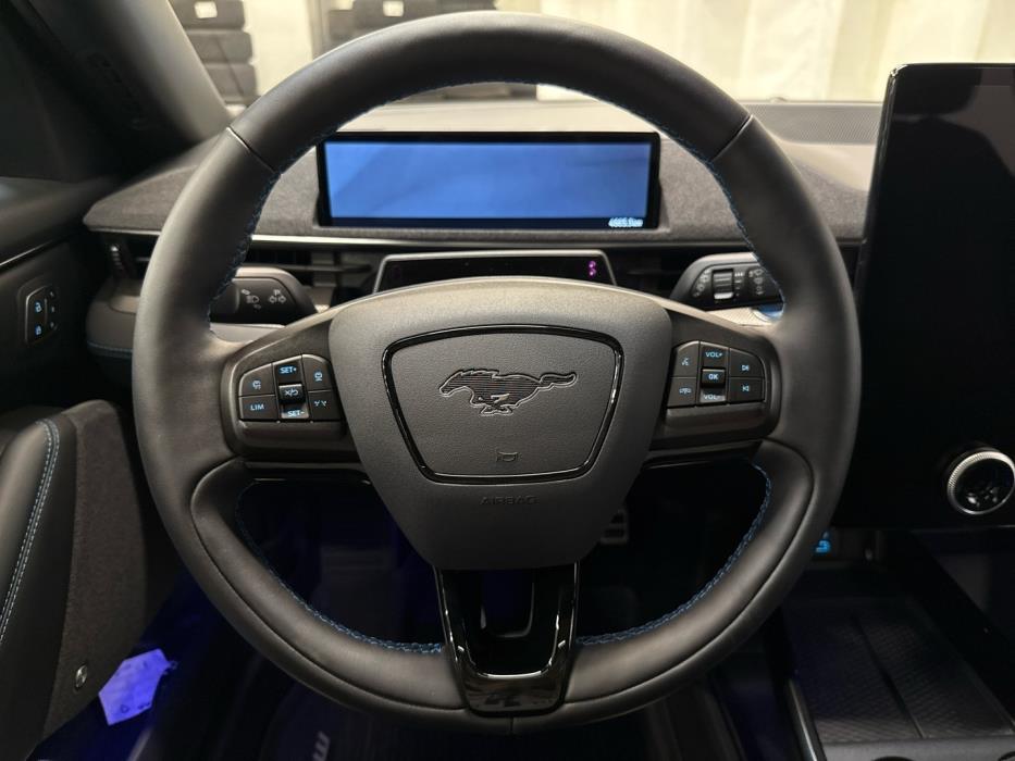 FORD Mustang Mach-E 2021