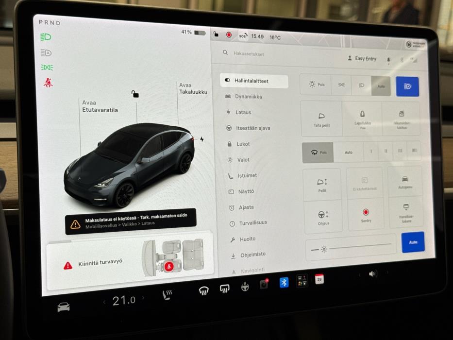 TESLA Model Y 2021