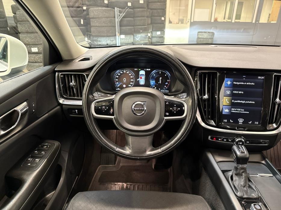 VOLVO V60 2018