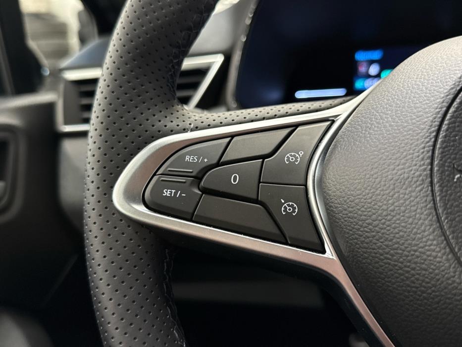 MITSUBISHI Colt 2024