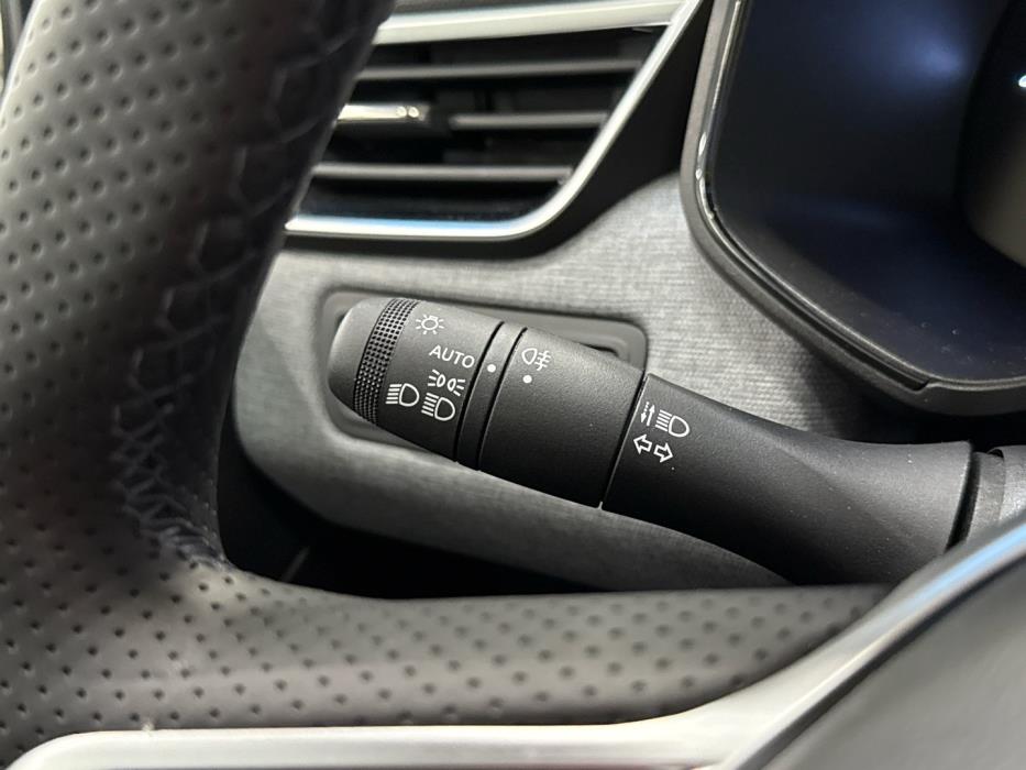 MITSUBISHI Colt 2024