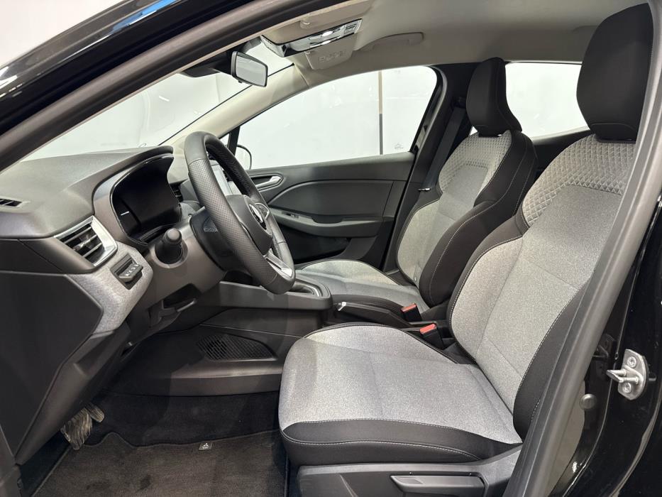 MITSUBISHI Colt 2024