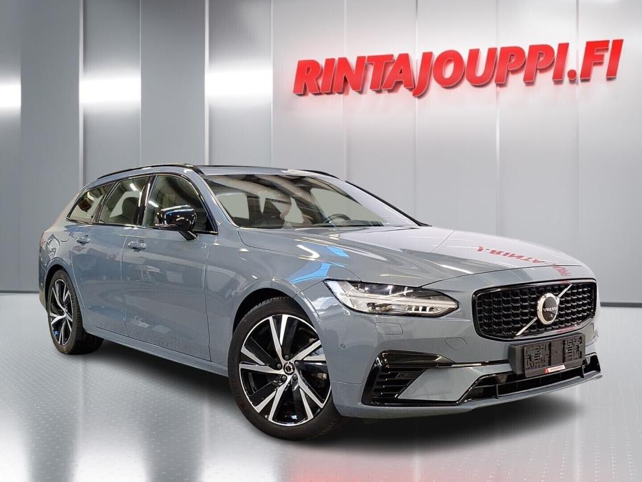 VOLVO V90 2022