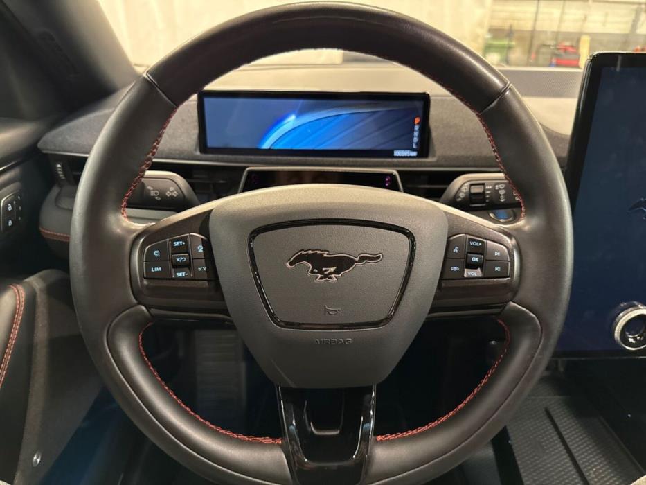 FORD Mustang Mach-E 2021