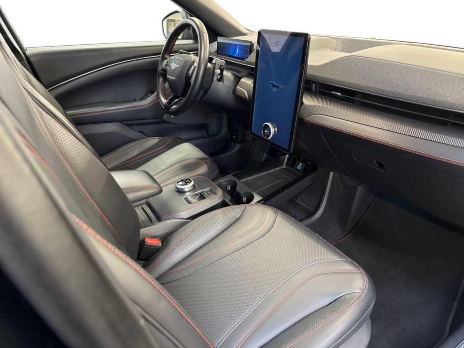 FORD Mustang Mach-E 2021