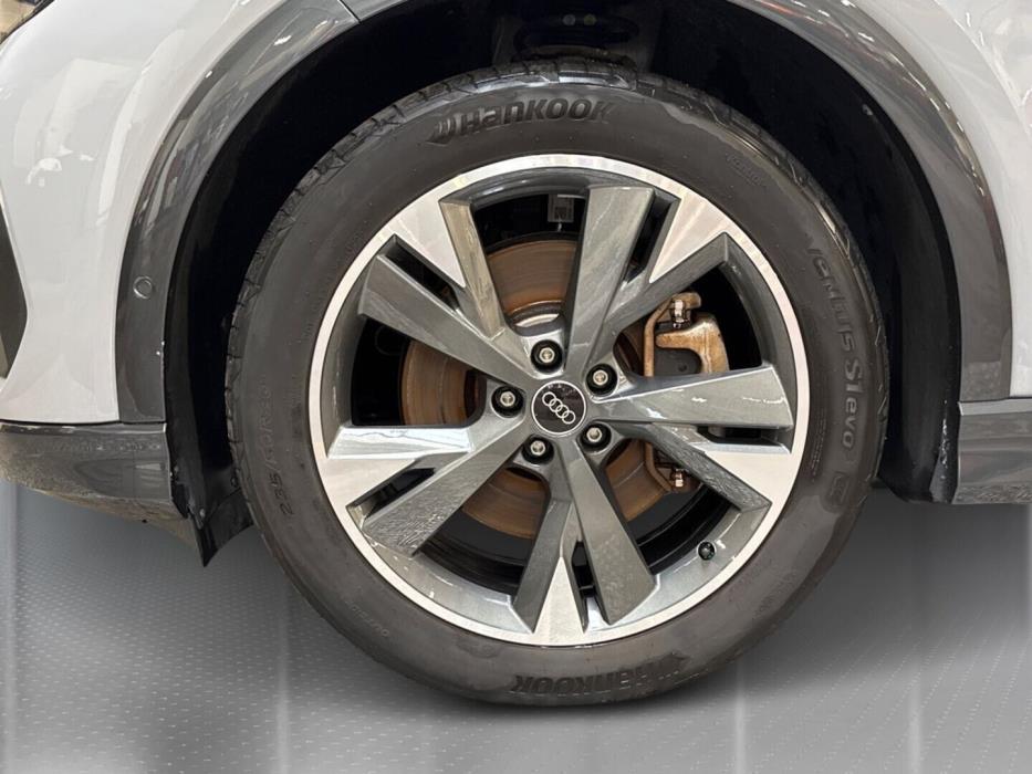 AUDI Q4 e-tron 2023