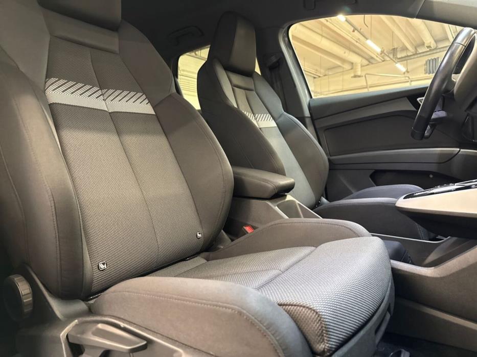 AUDI Q4 e-tron 2023