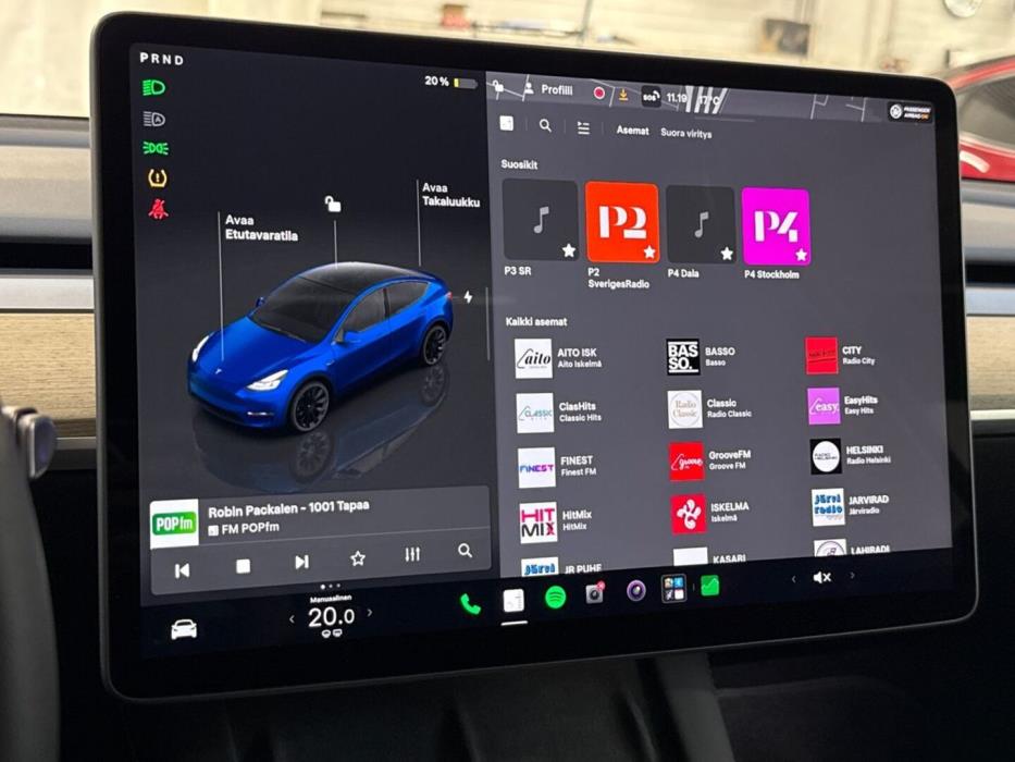 TESLA Model Y 2023