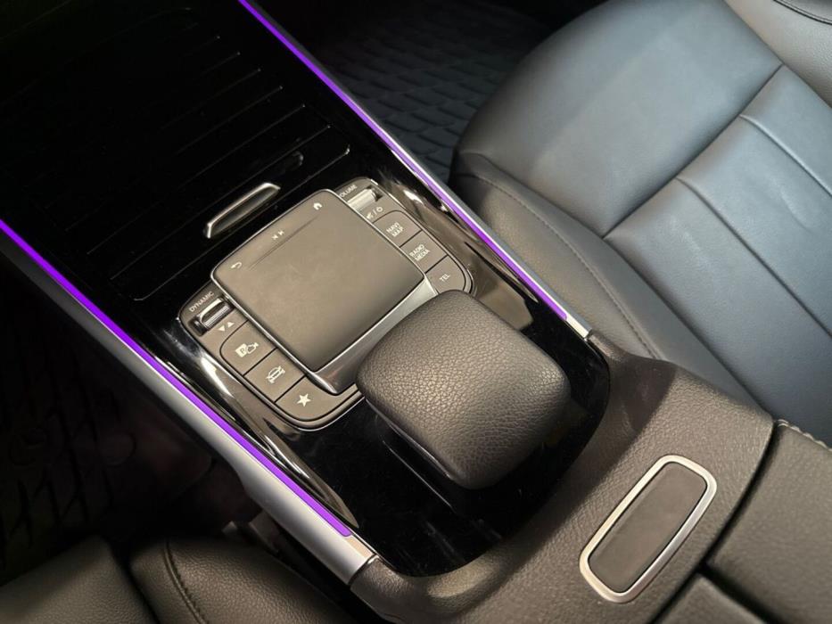 MERCEDES-BENZ EQB 2023