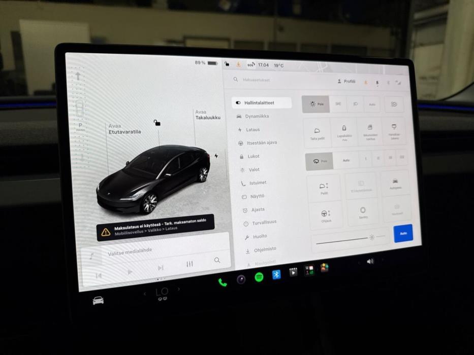 TESLA Model 3 2025